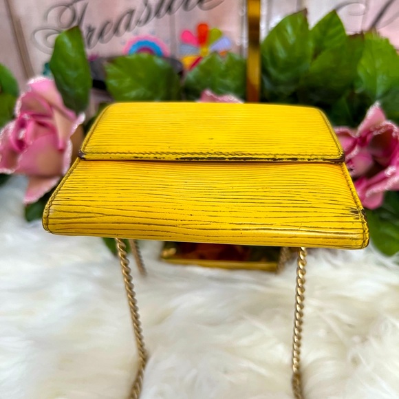 💜Louis Vuitton Epi Men’s Wallet - Picture 9 of 16